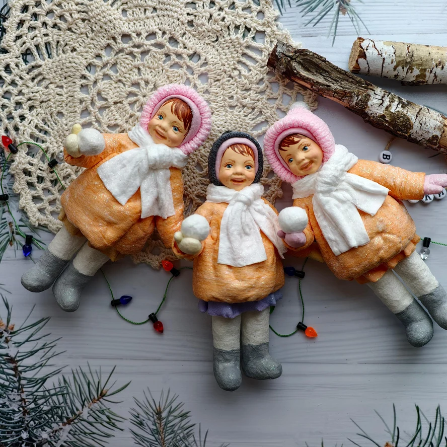 Маринка со снежком